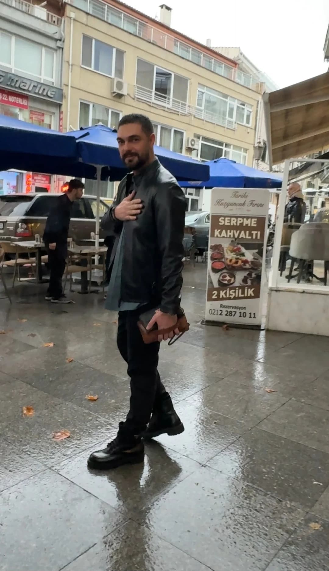 Halil İbrahim Ceyhan yeni saç tarzıyla dikkat çekti