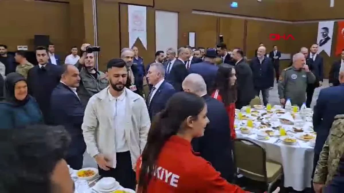 Bakan Güler Hatay’da İftar Programında Terörle Mücadele Vurgusu Yaptı