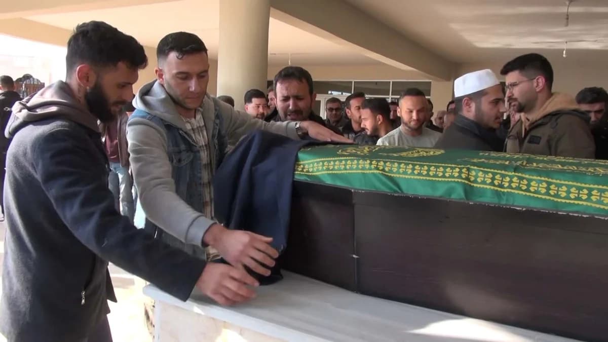 İsrail Füzesinin Kurbanı: TIR Şoförü Hüseyin Fırat’ın Cenazesi Toprağa Verildi
