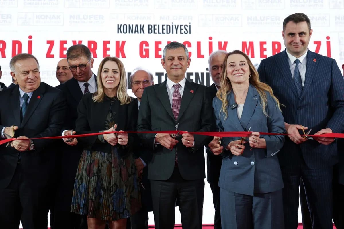 Özgür Özel: Romanların Parlamentoda Temsil Edilmemesi Bu Dönemin En Büyük Ayıbıdır