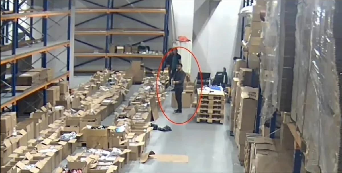 İstanbul Havalimanı’nda Kaçakçılık Operasyonu: 4 Gümrük Görevlisi Gözaltında
