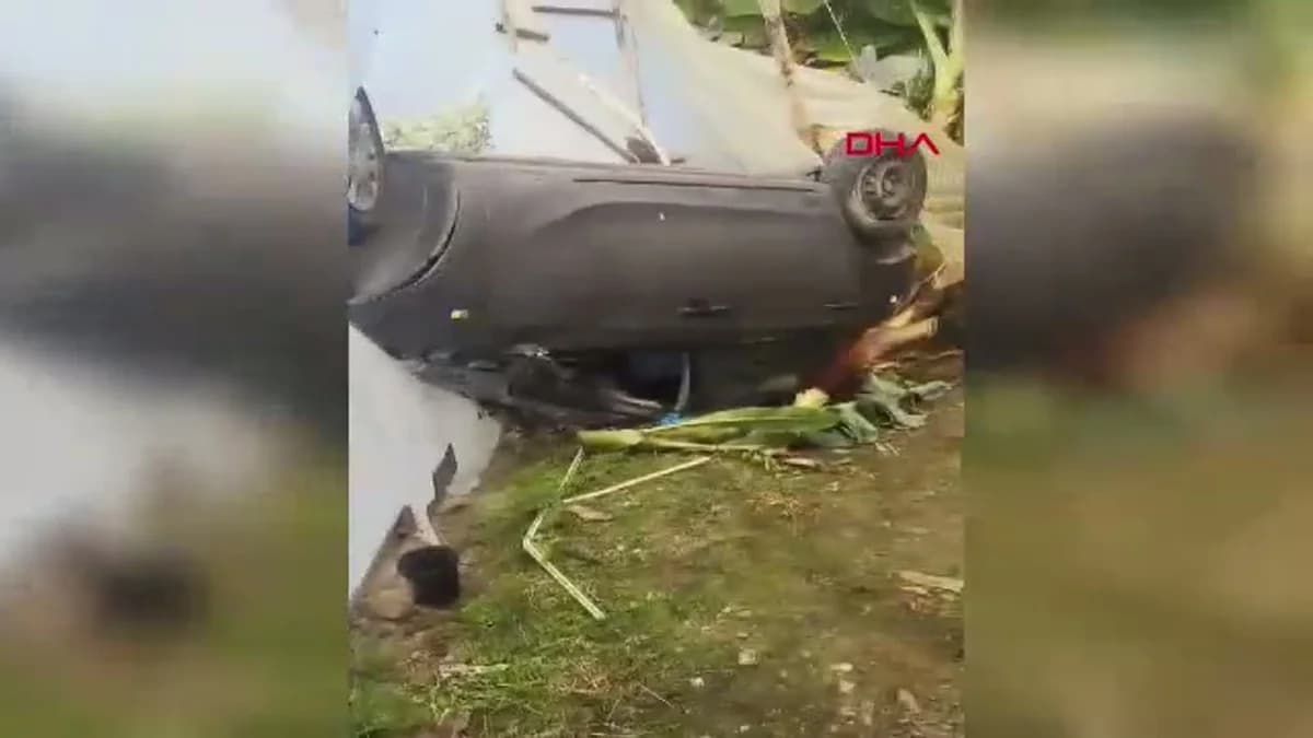 Alanya’da Muz Serasına Uçan Otomobilde Kaza: 1 Ölü, 1 Yaralı