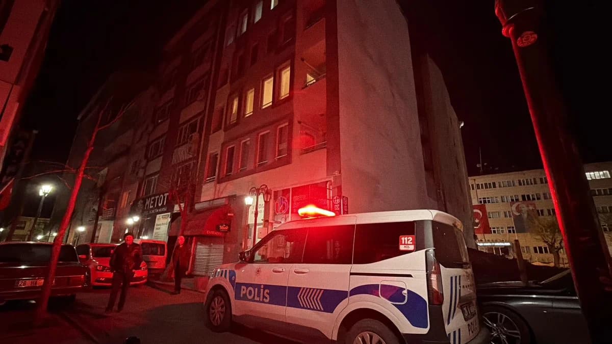 Eskişehir’de Yaşlı Kadın Evinde Ölü Bulundu: Şüpheli Ölüm Üzerine Soruşturma Başlatıldı