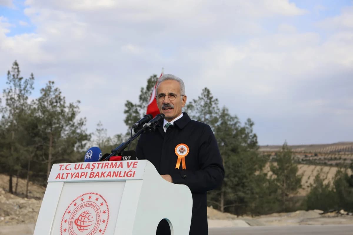 Bakan Uraloğlu: ‘Barış ve Diyalog Önceliğimiz’