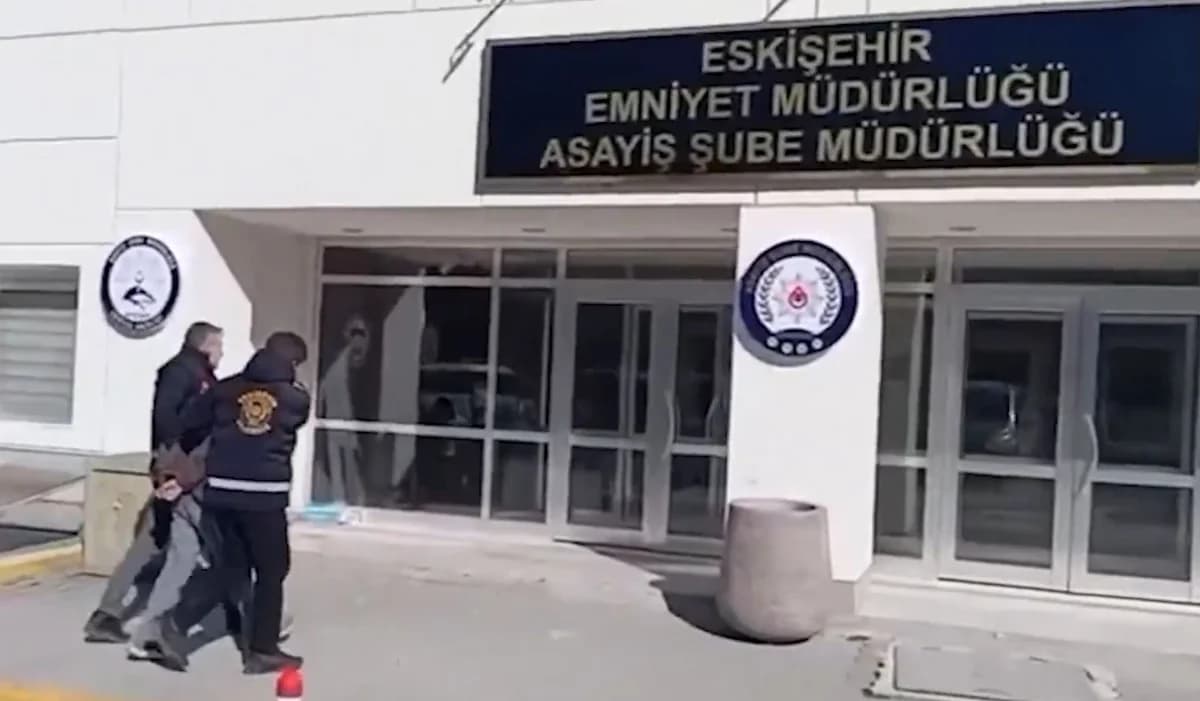 8 İlde Dolandırıcılık Operasyonu: 50 Tutuklama Gerçekleşti