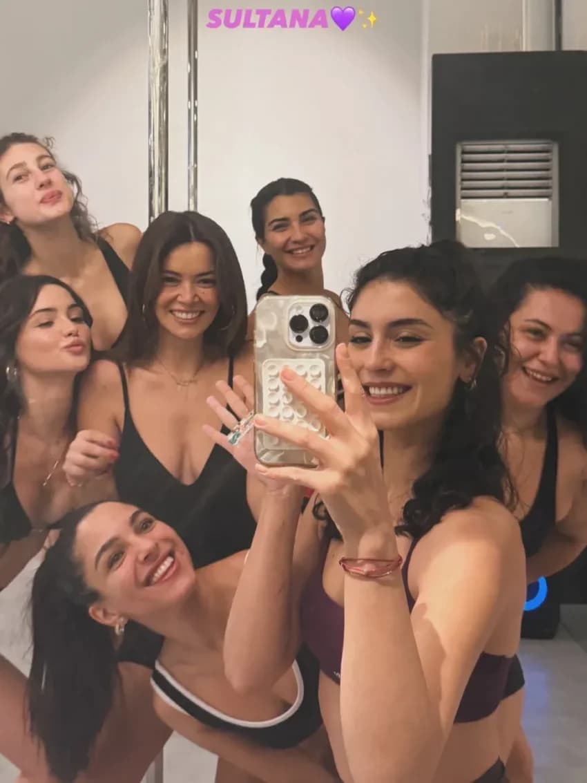 Derya Pınar Ak, “Sultana” Filmindeki Rolü İçin Direk Dansı Provalarında