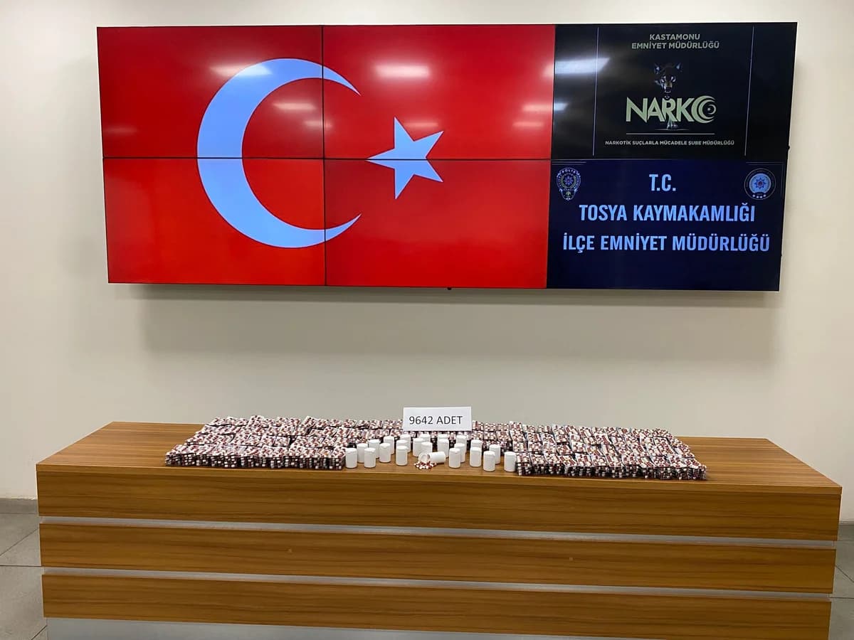 Kastamonu’da Uyuşturucu Operasyonu: 9 Bin 642 Sentetik Hap Ele Geçirildi