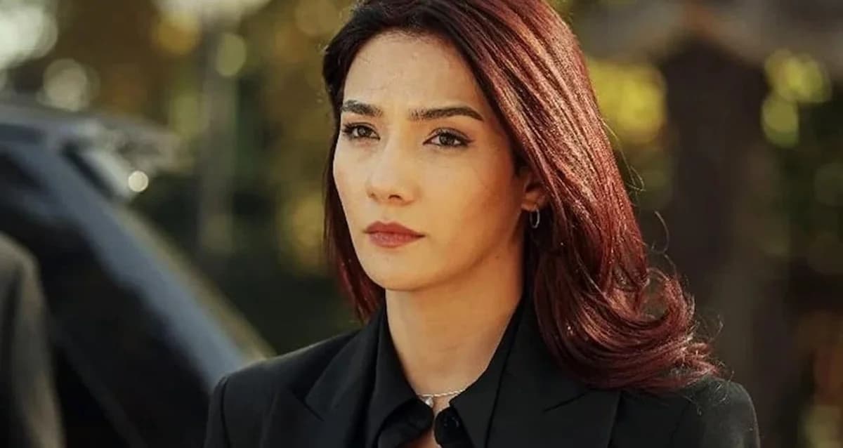 Aybüke Pusat’ın Yerine Gelen Oyuncu Belli Oldu: TRT’nin Yeni Kararı