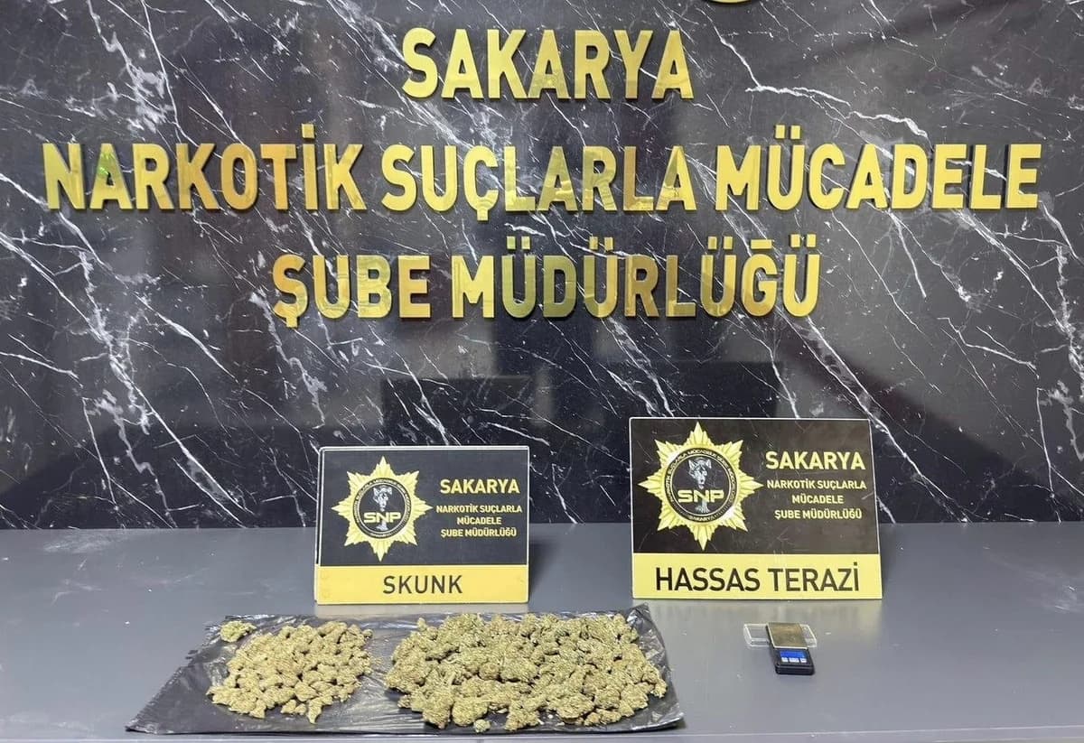 Uyuşturucu Ticareti Yaparken Suçüstü Yakalandılar: 2 Kişi Tutuklandı
