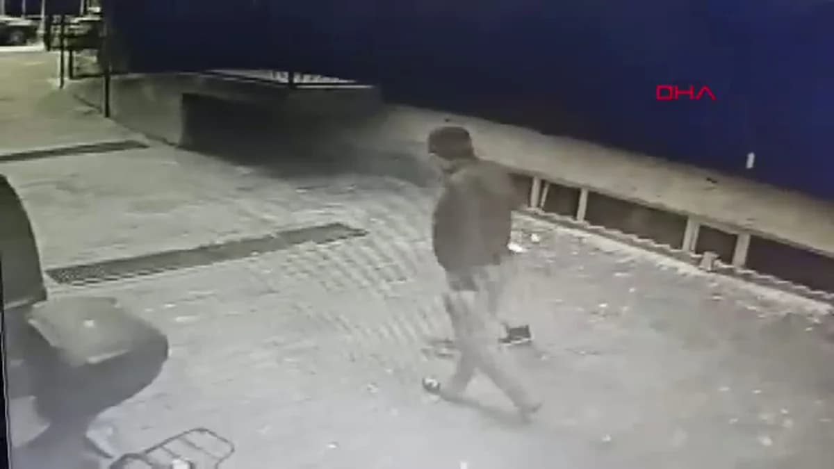 Afyonkarahisar’da 9 Yaşındaki Çocuk, Bahçeye Zarar Verdikleri İddiasıyla Darbedildi