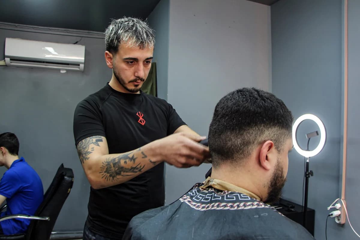 Adana’da Bayram Öncesi Berber Randevuları Tamamıyle Doldu