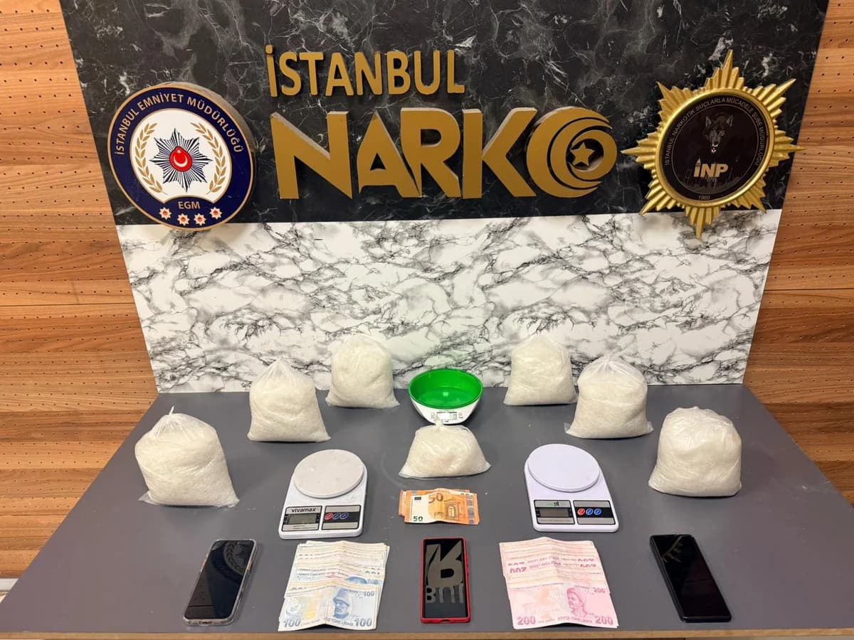 Fatih’te Uyuşturucu Operasyonu: 6 Kilo Metamfetamin Ele Geçirildi