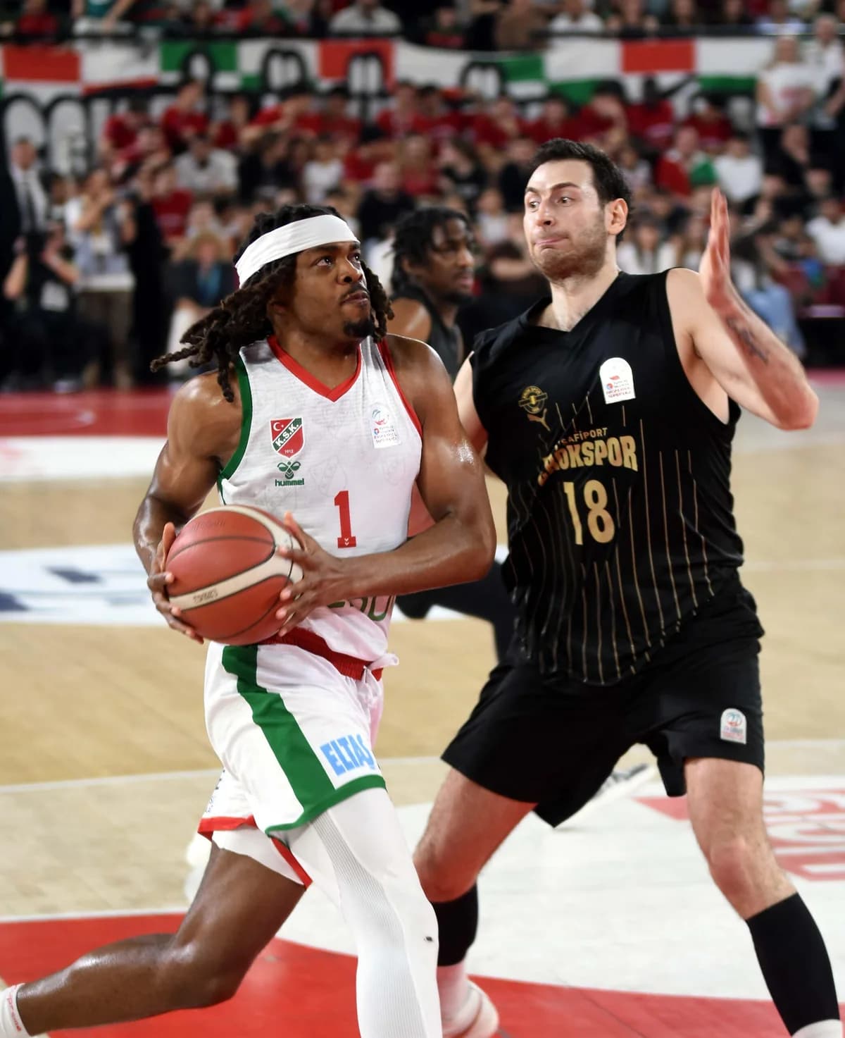 Basketbolda İzmir’in Kader Günü: Karşıyaka ve Aliağa Petkim Küme Düşme Hattında Nefes Nefese