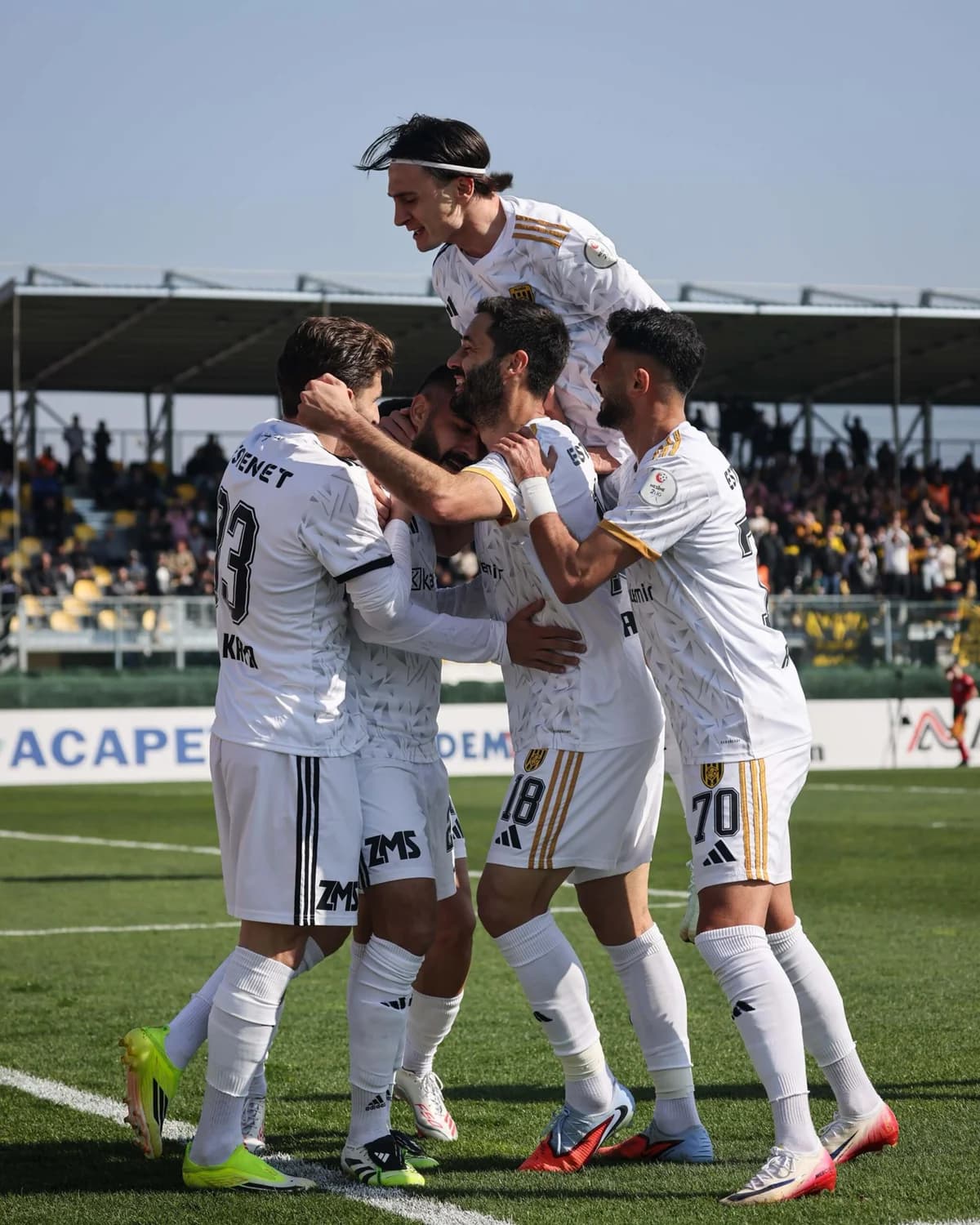 Aliağa FK ve Menemen FK İzmir Derbisinde Karşı Karşıya