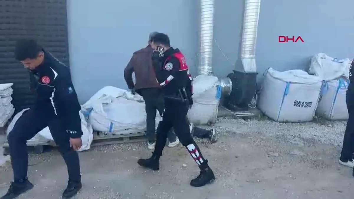 Antalya’da Çalışan Hayal Kırıklığı Yaşadı: İş Yerini Ateşe Verdi