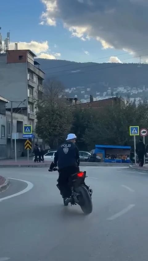 Bursa’da Drift Yapan Sürücüye 365 Bin Lira Ceza Kapatıldı