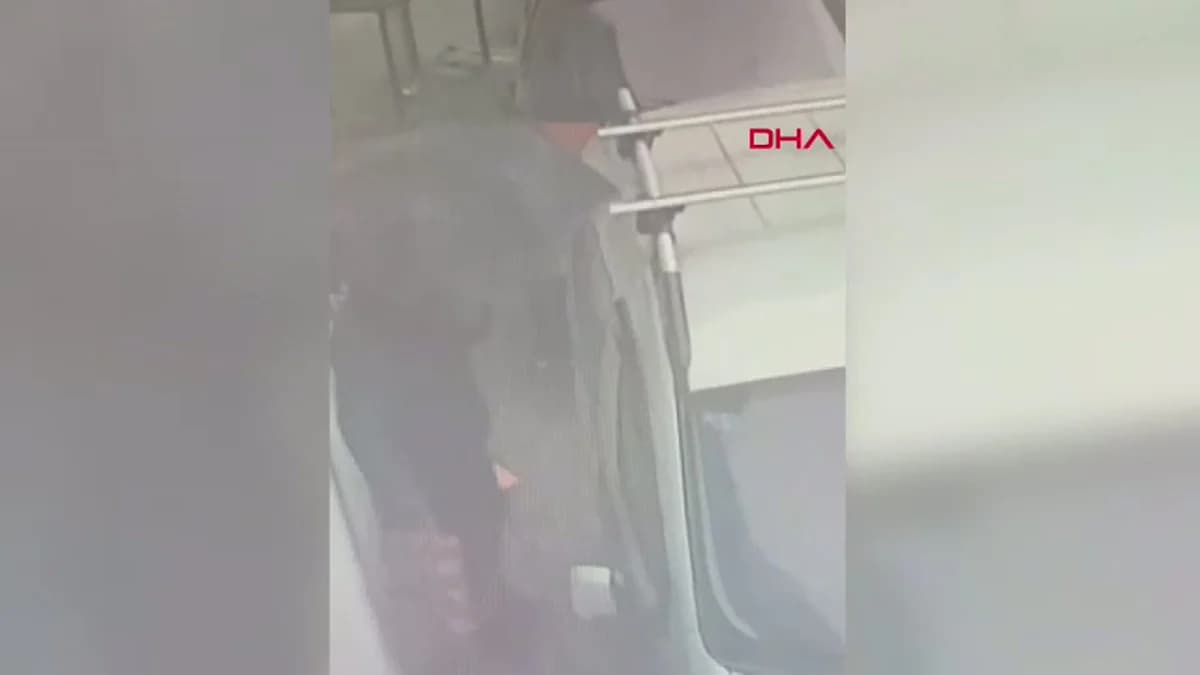 Bursa’da Hırsızlık Yapan Şüpheli Yakalandı: O Anlar Güvenlik Kamerasında