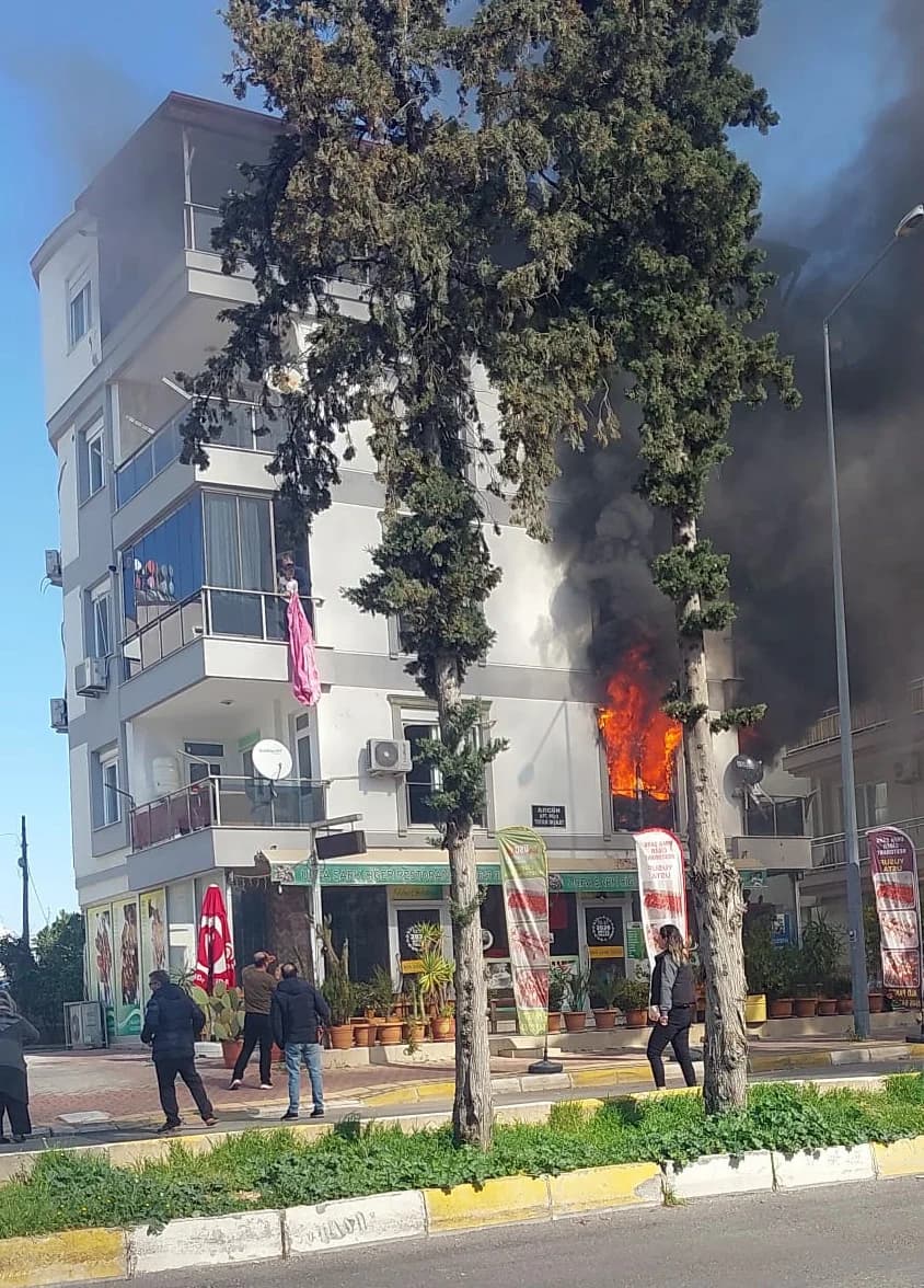 Antalya’da Yangın Faciası: Mahsur Kalanlar Kurtarıldı