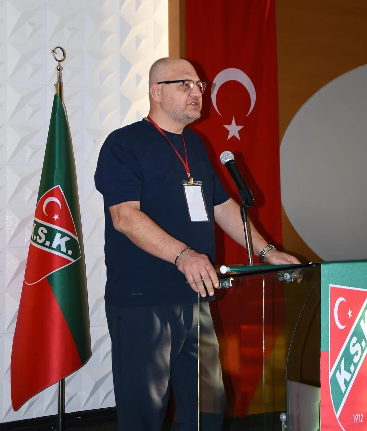 Karşıyaka’da Aygün Cicibaş Göreve Devam Edecek