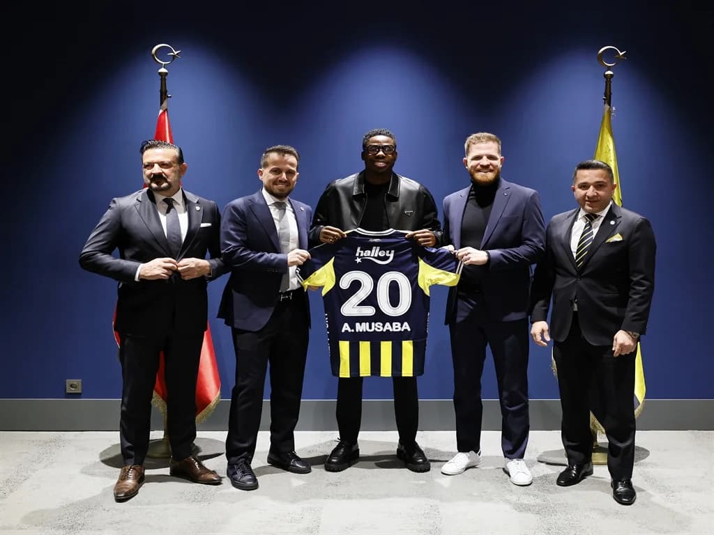 Sarı lacivertliler Anthony Musaba ile 4,5 yıllık sözleşme imzaladı