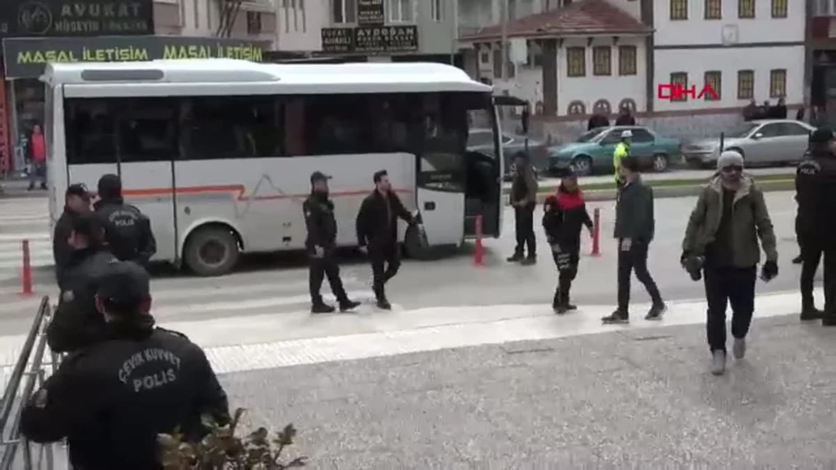 Çorum’da Sazan Sarmalı Operasyonu: 21 Şüpheli Tutuklandı