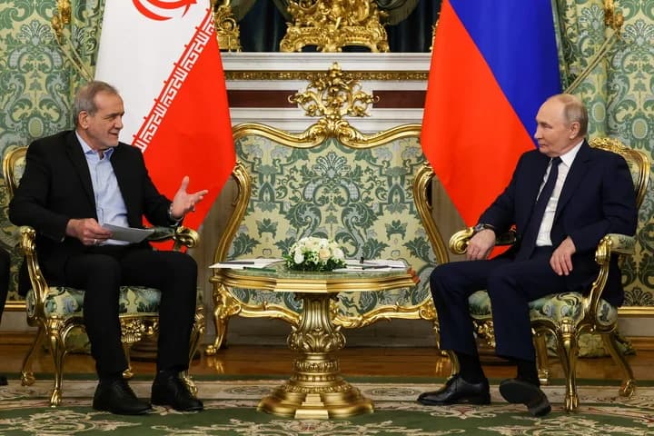 Putin ve İran Cumhurbaşkanı Pezeşkiyan, Kritik Telefon Görüşmesi Gerçekleştirdi