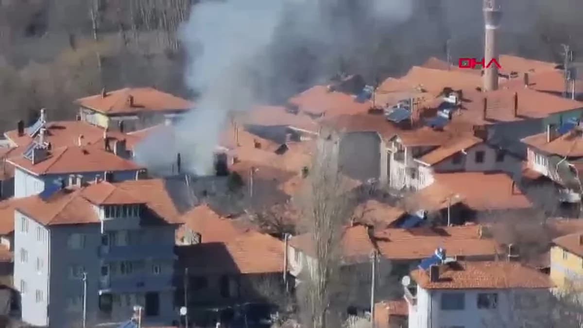 Kütahya’da Yangın Vanalarıyla Ev Yangını Kontrol Altına Alındı