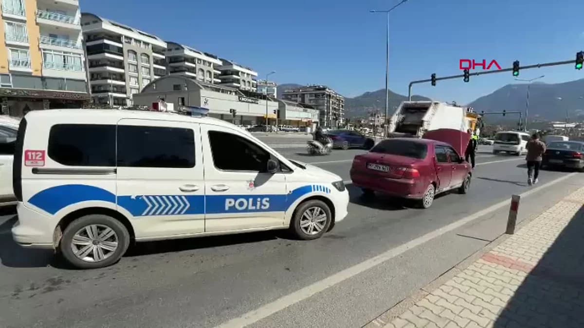 Antalya’da ‘Dur’ İhtarina Uymayan Sürücüye 357 Bin Lira Ceza Kesildi
