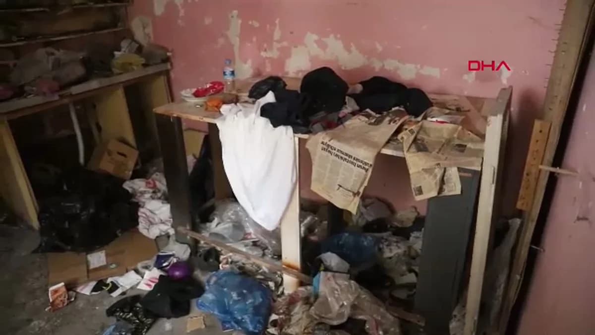 Mersin’de Tüyler Ürperten Gelişme: Sahiplerinin Öldüğü Evden 1 Kamyon Çöp Çıktı!