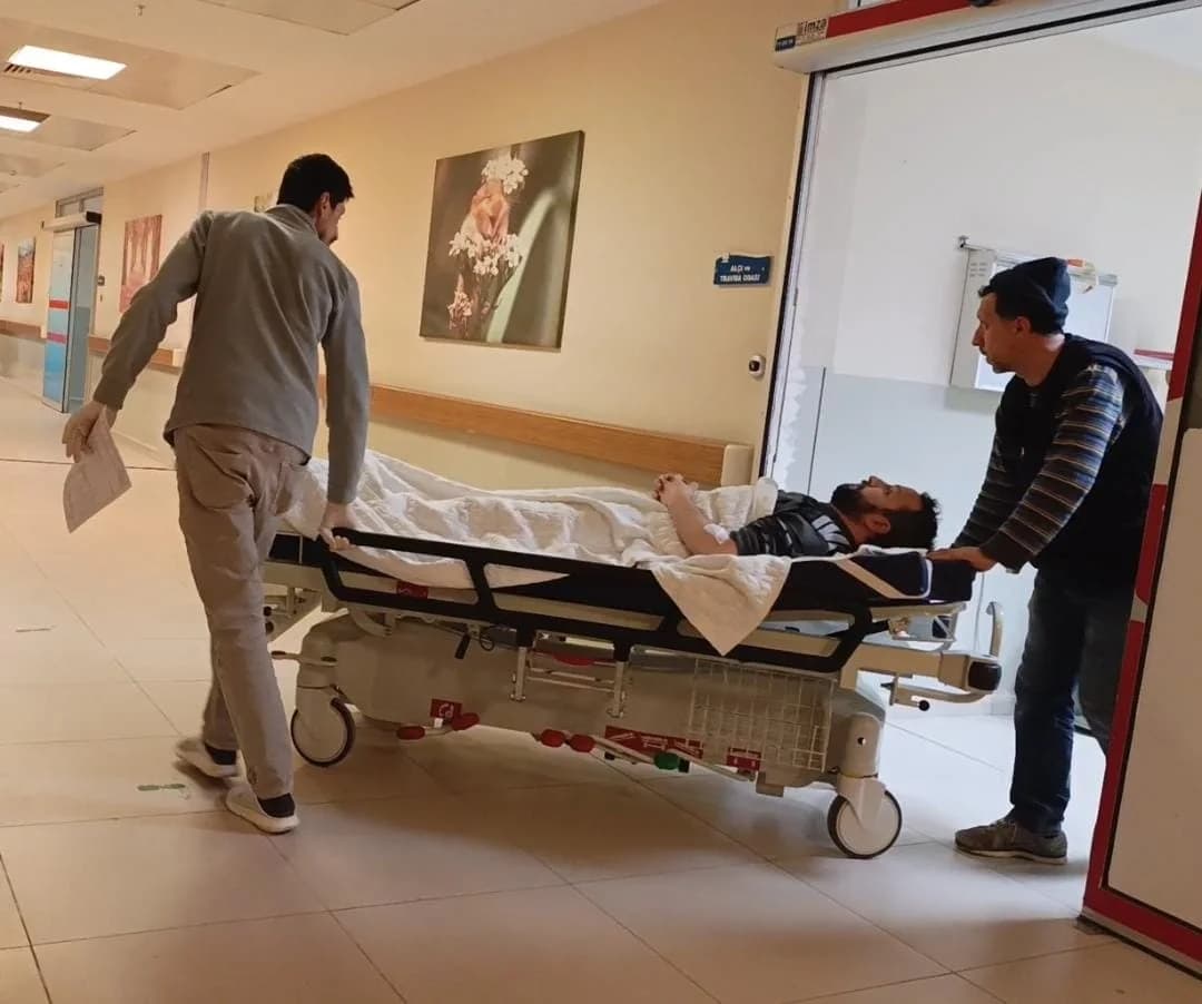 Tabancasını Temizlerken Bacağından Yaralandı