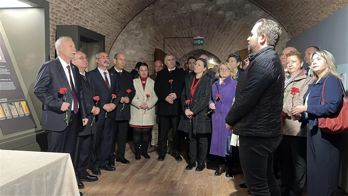 TÜ Senatosu, Balkan Savaşları Şehitlerini Hıdırlık Tabyası’nda Andı