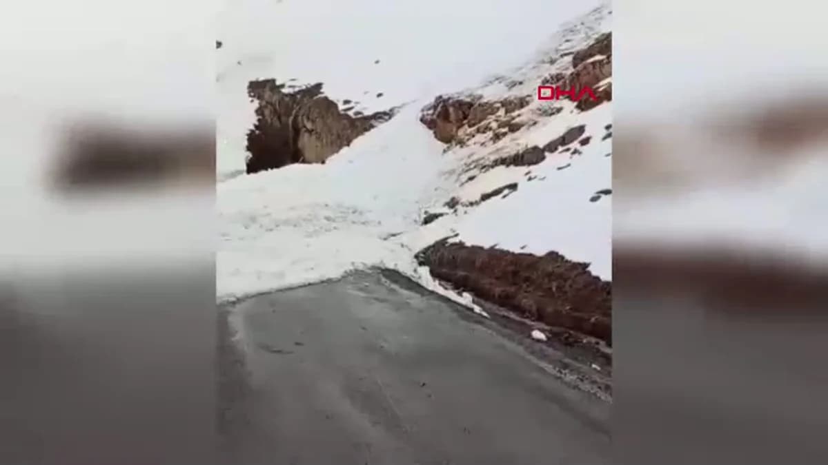 Şırnak’ta Çığ Düşmesi Sonrası Kara Yolu Ulaşıma Kapandı