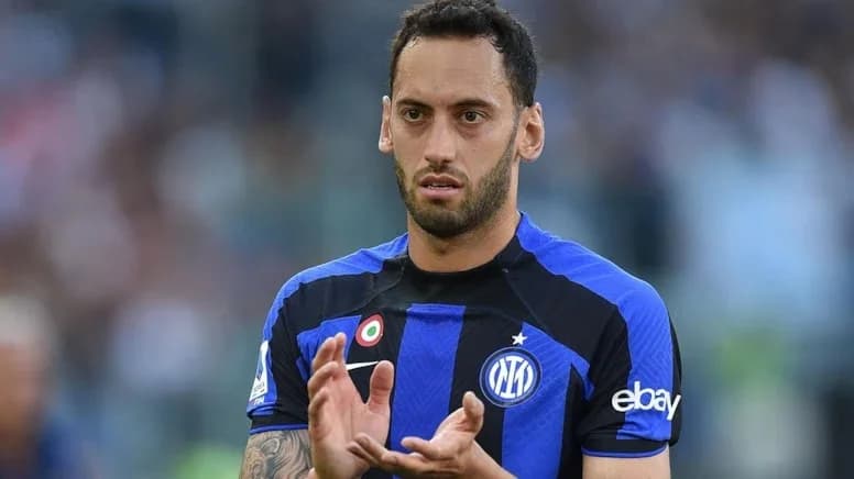 Hakan Çalhanoğlu Inter’de kalacak: Galatasaray transferinden vazgeçti