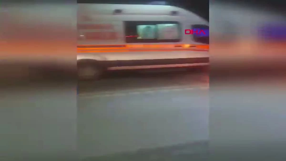 Amasya’da Yolcu Otobüsü TIR’a Çarptı: 11 Yaralı