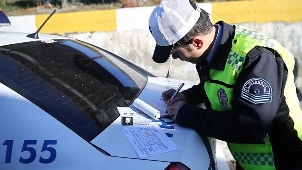 Yeni trafik düzenlemesiyle tehdit ve takip eden sürücüler yandı