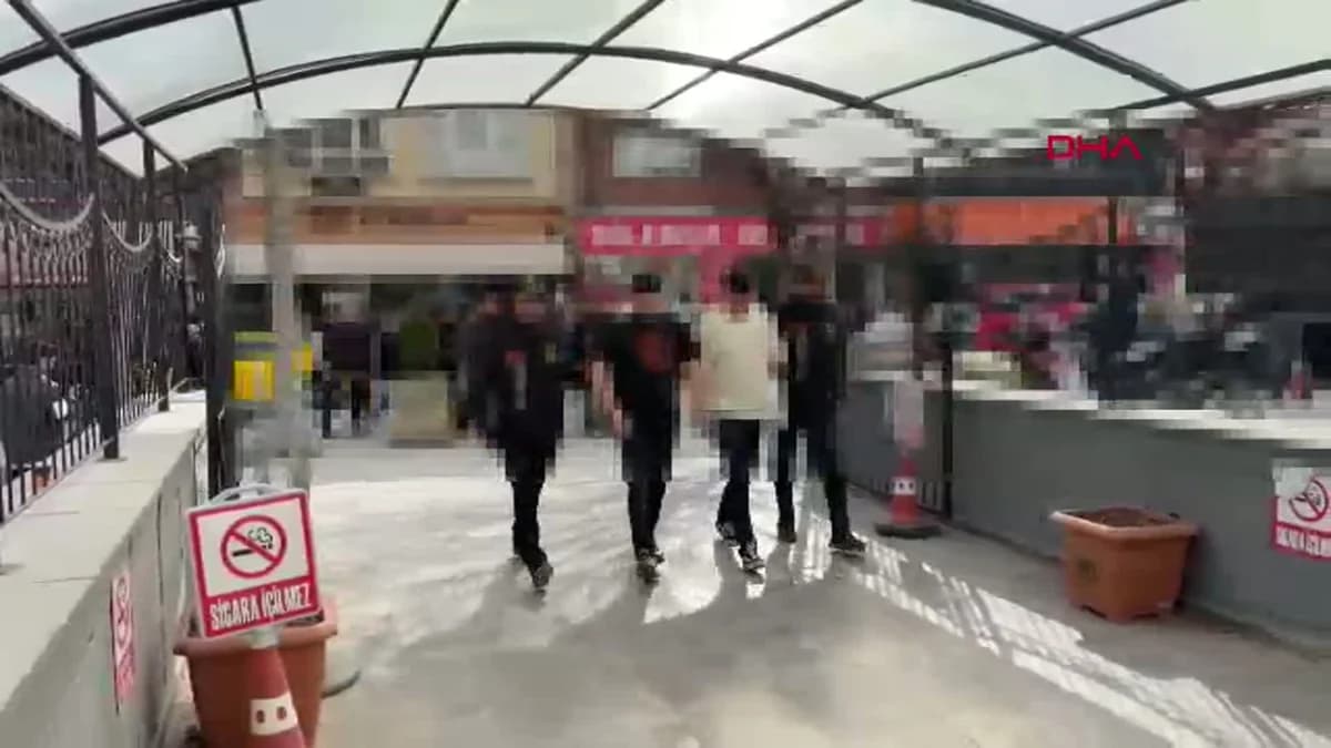 Eskişehir’de Barlar Sokağında Bıçaklı Kavga: 10 Gözaltı