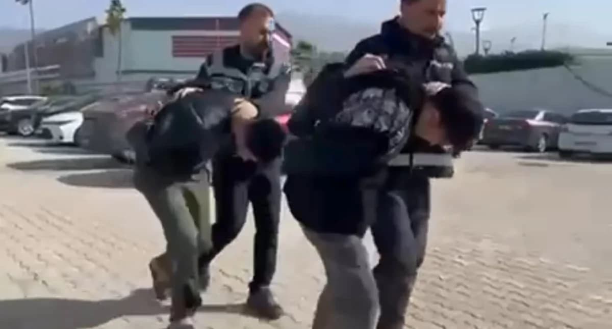 Hatay’da 2 şüpheli tutuklandı: Sosyal medyadan tanıştıkları kadını gasbettiler