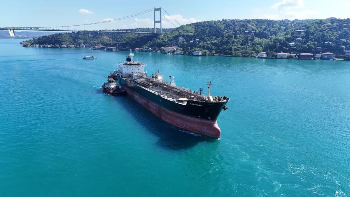 İstanbul Boğazı’nda Gemi Trafiği Drone Saldırısı Sonrası Durduruldu