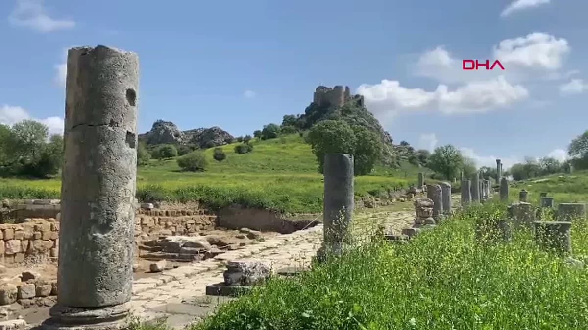 Bakan Ersoy, Kastabala Antik Kenti’nde İncelemelerde Bulundu
