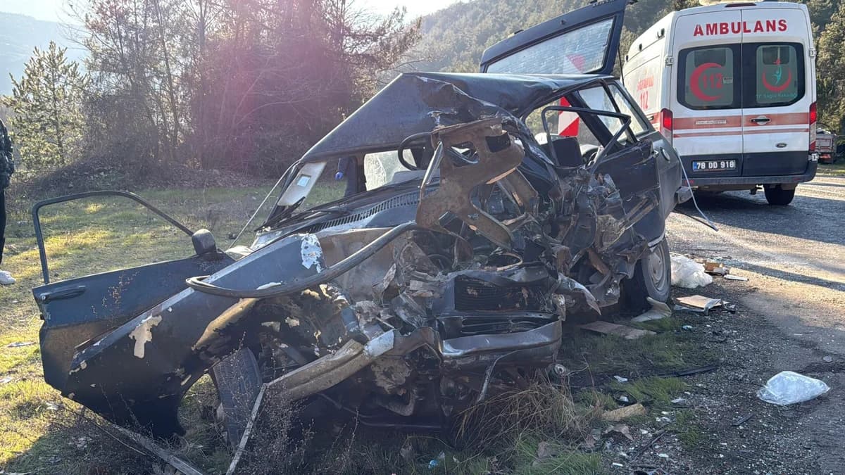 Karabük’te Feci Kaza: 2 Ölü, 4 Yaralı