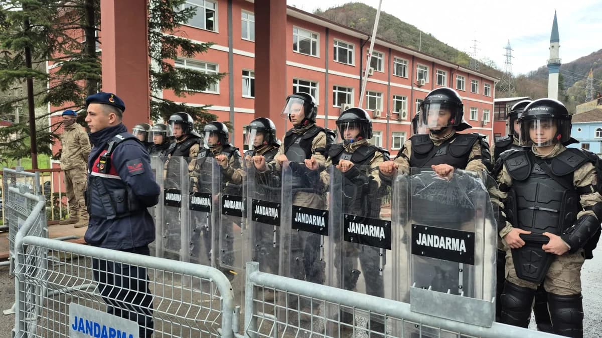 Zonguldak’ta CHP’siz Geçen İl Genel Meclisi Toplantısı Gergin Atmosferde Yapıldı