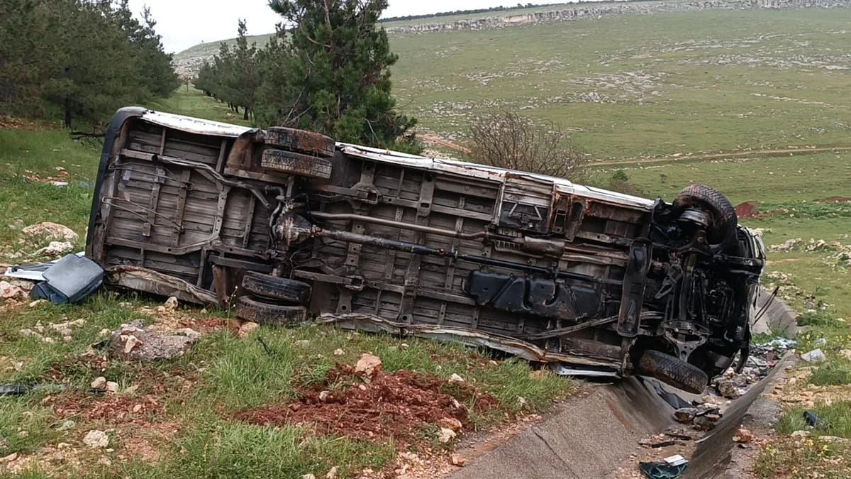 Gaziantep’te İşçi Servisi Şarampole Devrildi: 16 Yaralı