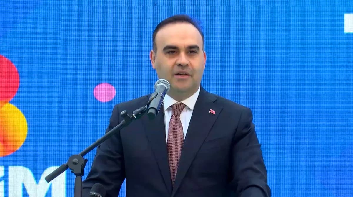 Sanayi ve Teknoloji Bakanı Kacır’dan Gençlere Müjde: Bilim Esenler Açıldı, Teknopark Geliyor!