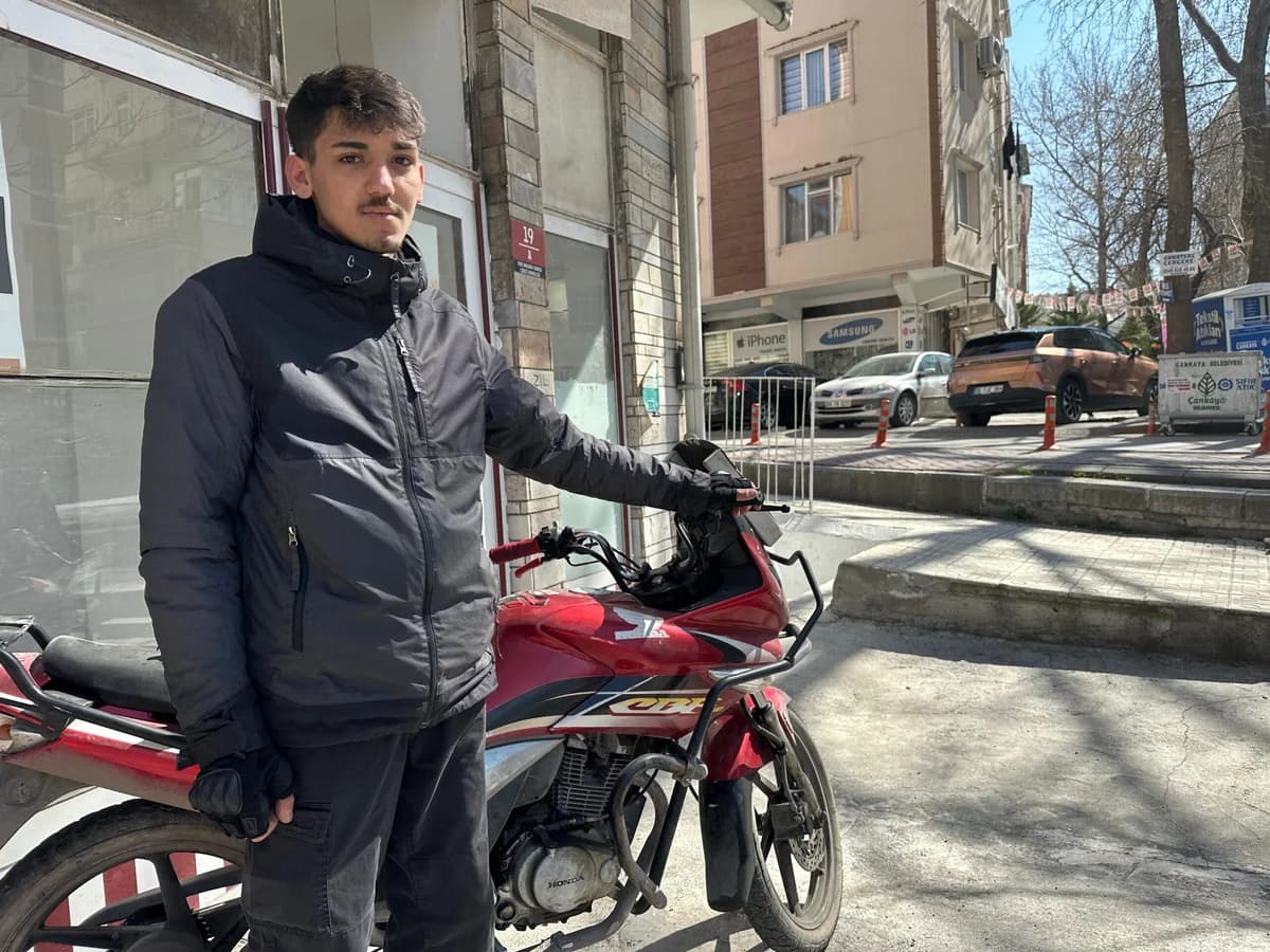 Fahri Müfettişin Trafik Tartışması: Motokuryeye 11 Bin TL Ceza Uygulandı