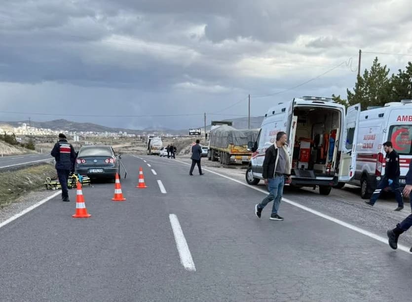 Nevşehir’de TIR ile Çarpışan Otomobilde Üzücü Kaza: Bir Çocuk Hayatını Kaybetti