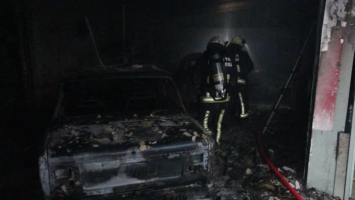 Antalya’daki Yangın Araç Boyama Atölyesini Vurdu