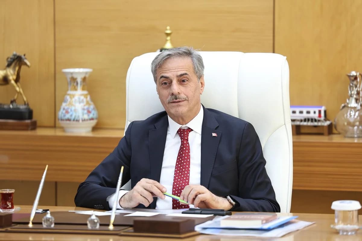 Sakarya’da Ulaşım Dönüşüyor: Yeni Tramvay Hattı Esnafı ve Öğrencileri Sevindirecek