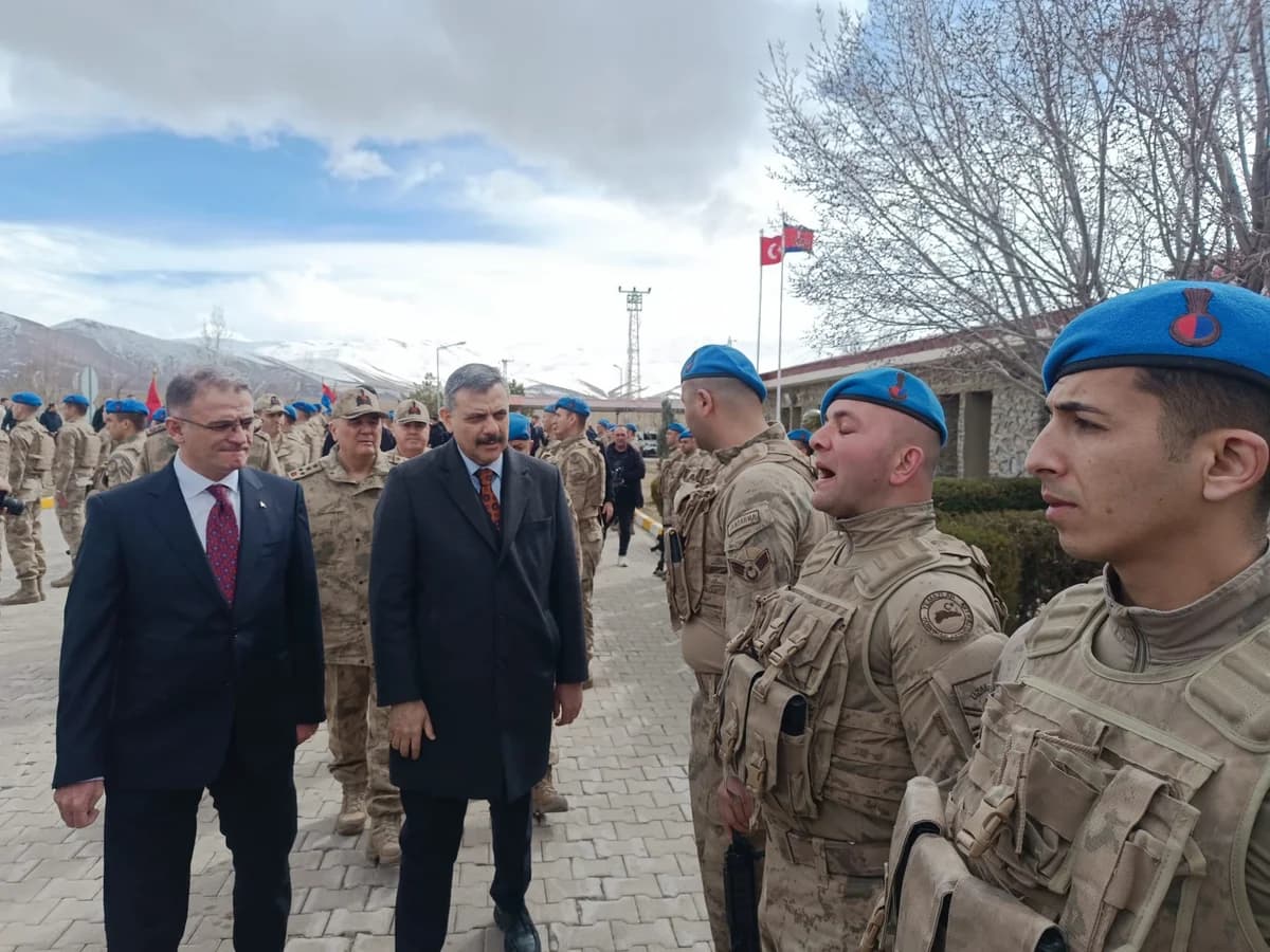 İçişleri Bakanı Çiftçi, Van’da Bayram Coşkusu Yaşadı