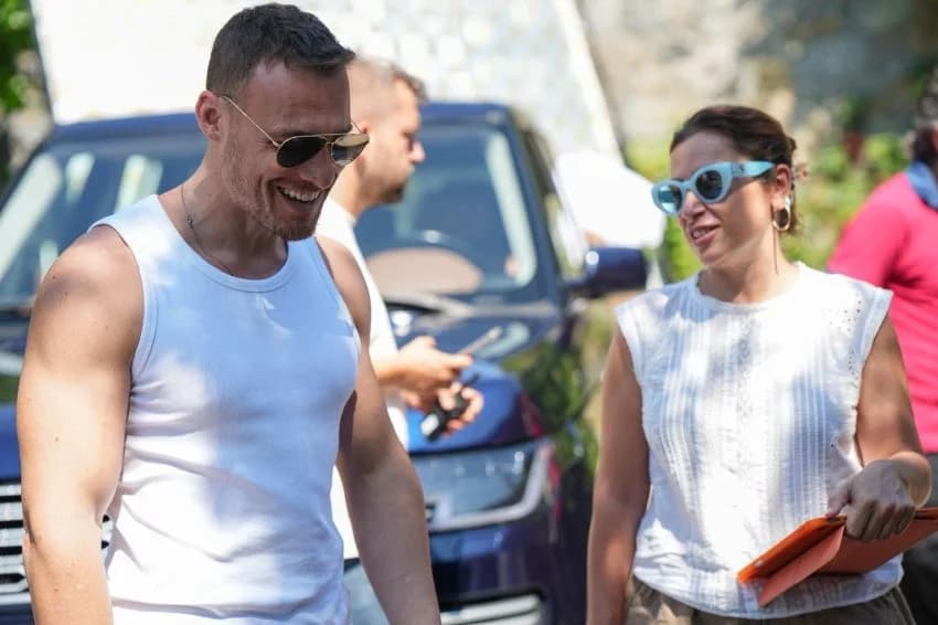 Çarpıntı dizisinden ilk sahneler geldi: Kerem Bürsin Aras rolünde