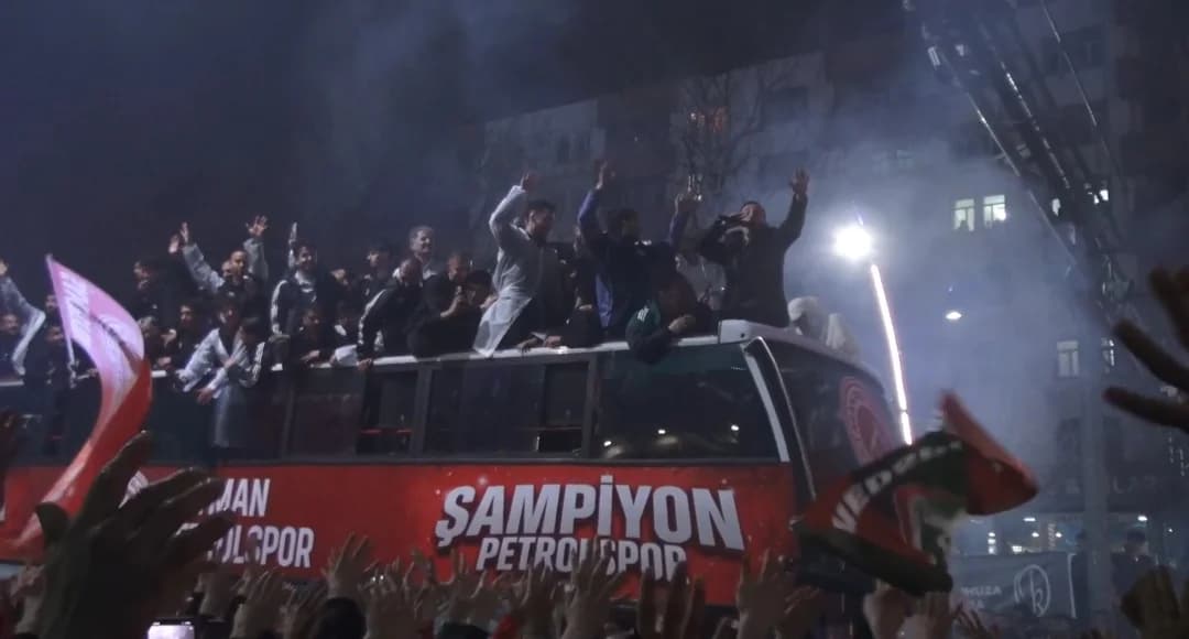 Batman Petrolspor, 1. Lig’e Yükselmenin Coşkusuyla Karşılandı